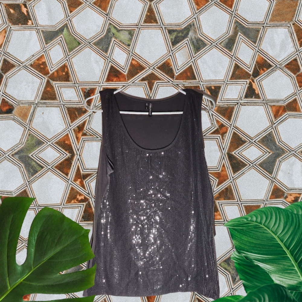 Maurice's black tank